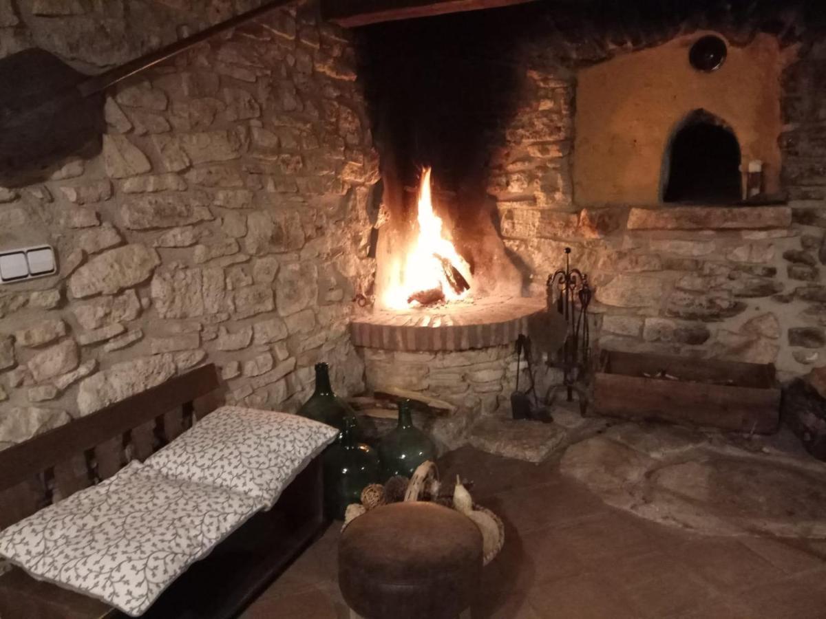 Pensjonat Mas De L'Arlequi Rojals Zewnętrze zdjęcie