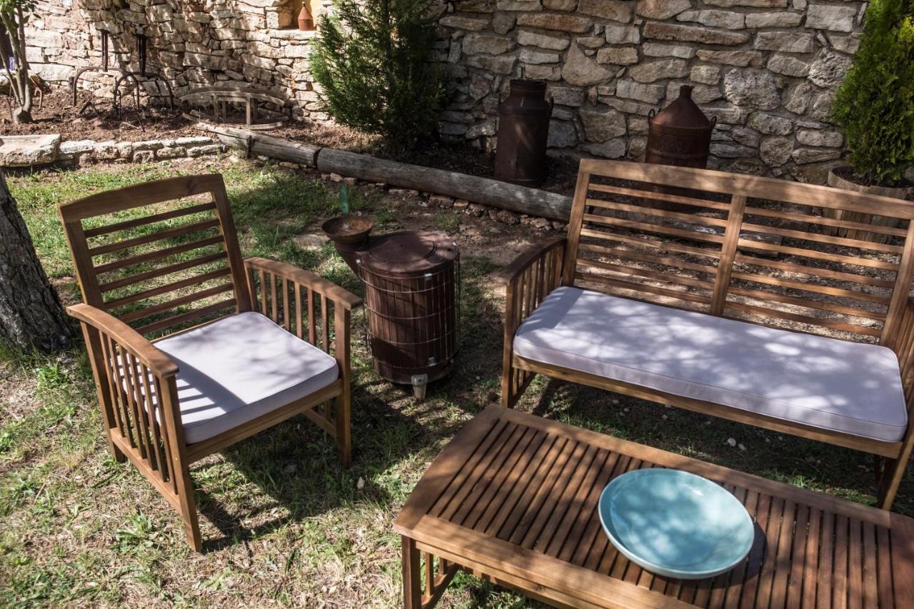 Pensjonat Mas De L'Arlequi Rojals Zewnętrze zdjęcie